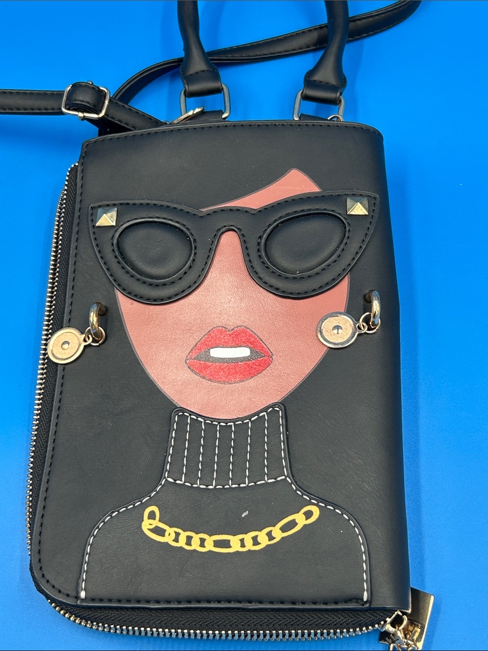 Retro Glam Fashionista Cosmetic Bag w/ Sunglasses & Gold Earrings Novelty Pouch